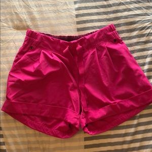Lululemon spring breakaway shorts size 6